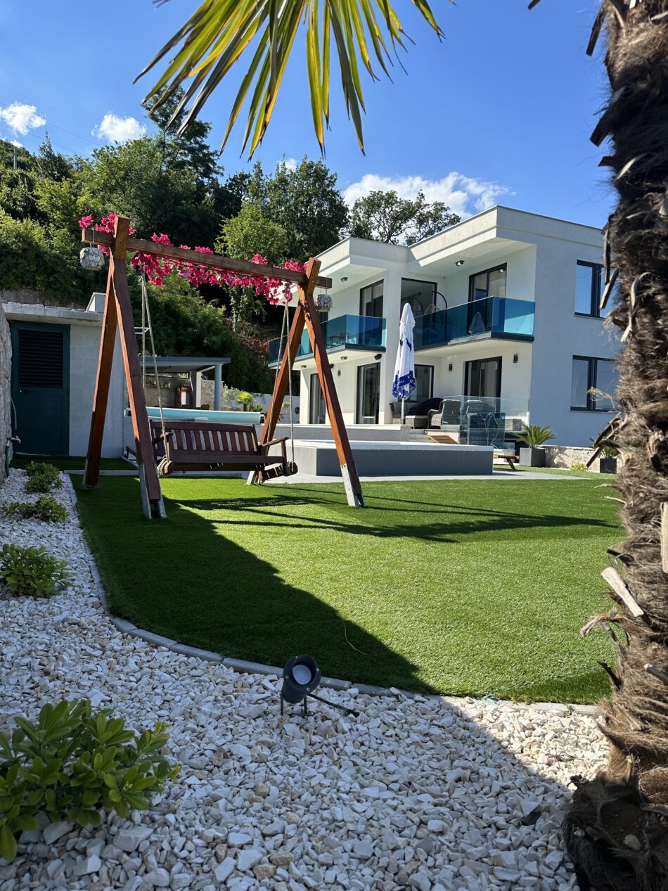 Outdoor NEW